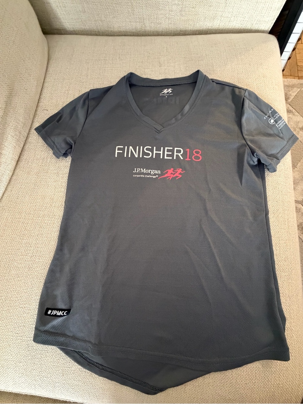 FINISHER18 women's Gray Performance Tee